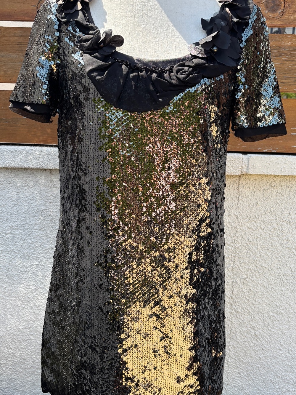 Hanii Y Black Sequin Dress with floral neck detail - Picture 4 of 8